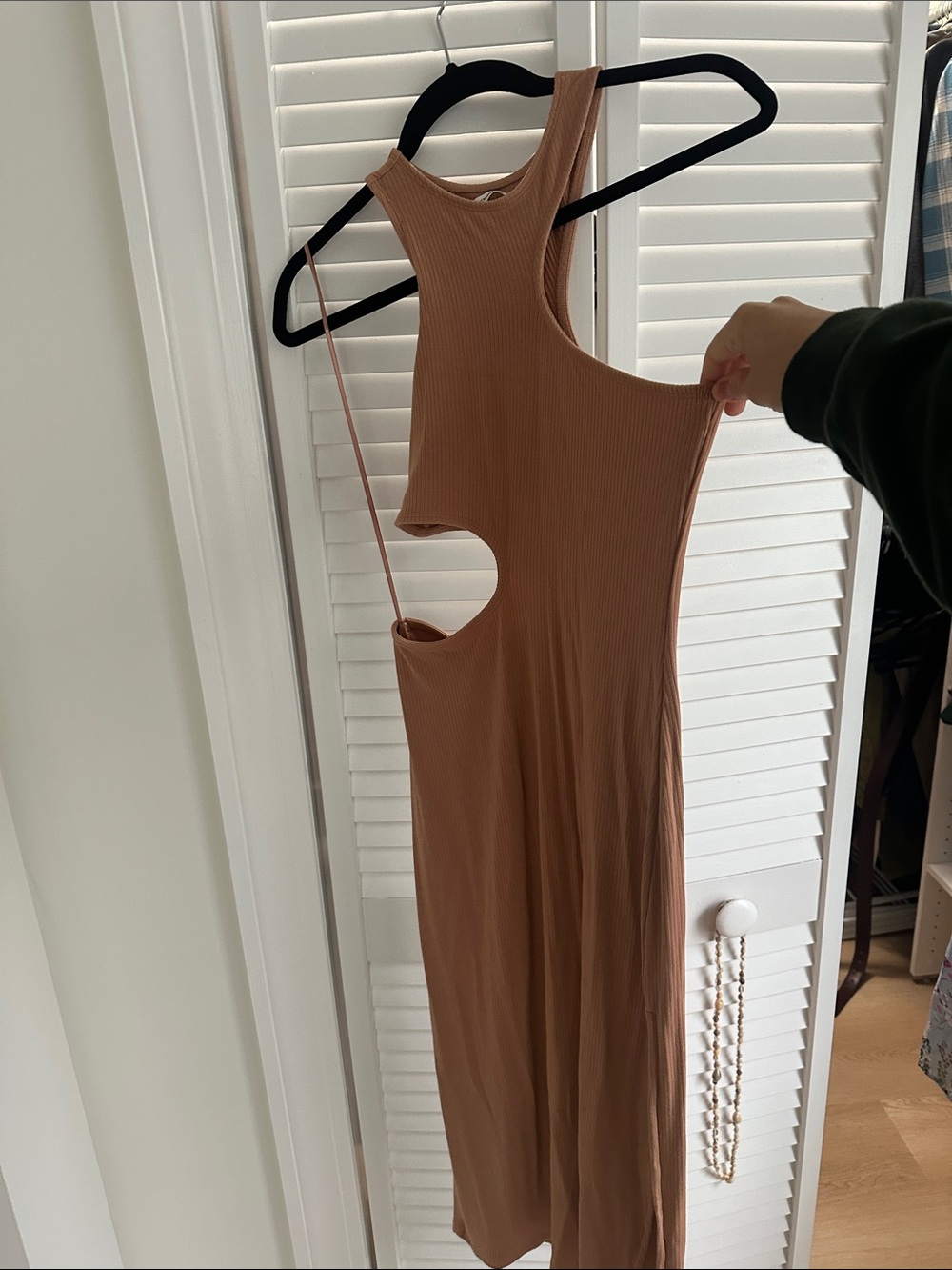 Abercrombie & Fitch Ribbed Asymmetrical Cutout Midi Dress in Taupe Brown